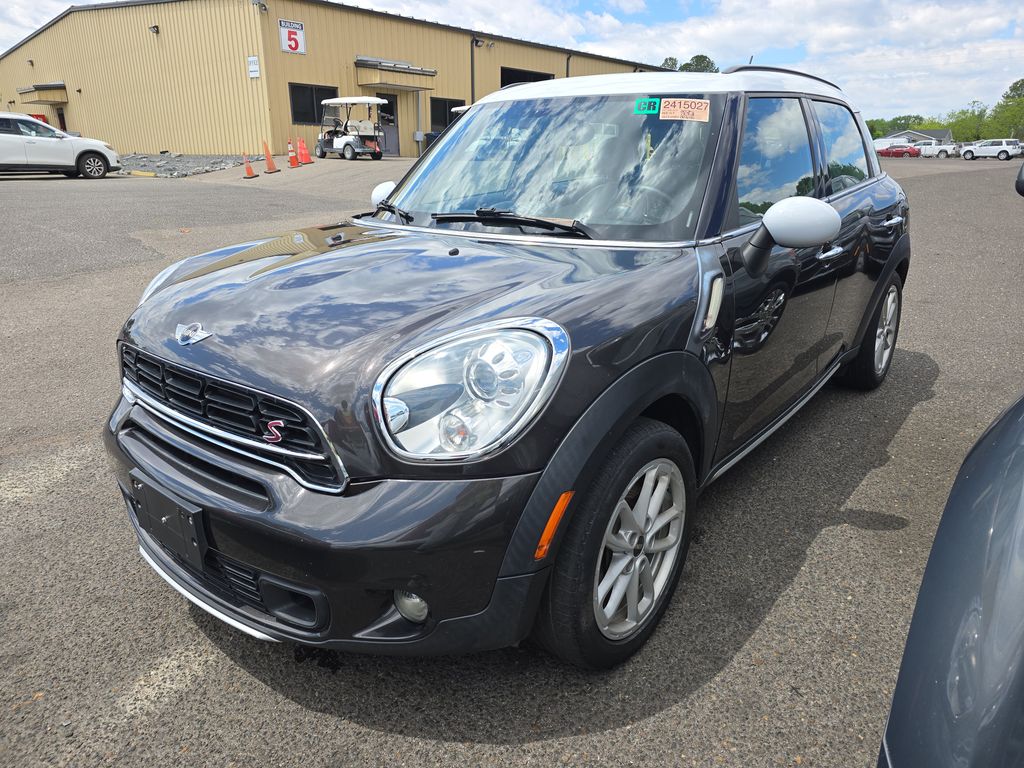 2015 MINI Countryman S ALL4 photo
