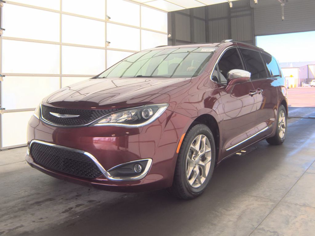 2019 Chrysler Pacifica Limited photo