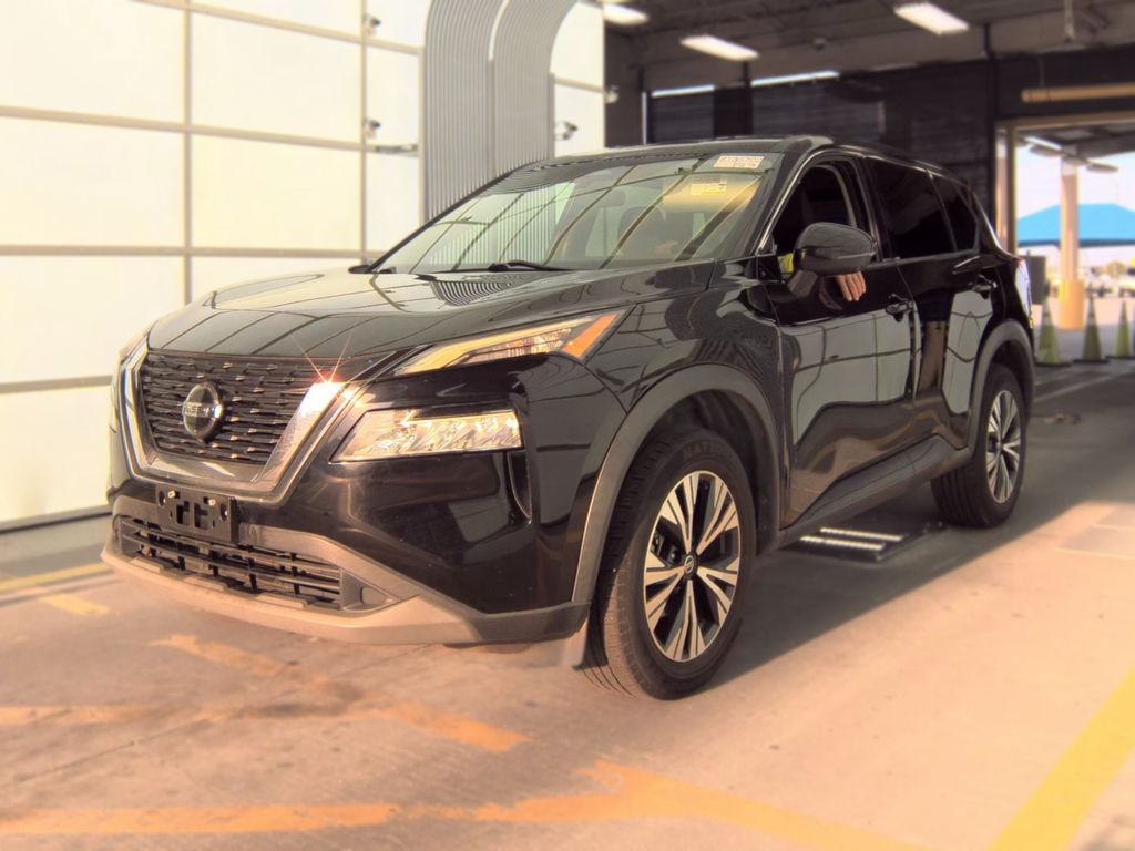 2021 Nissan Rogue SV photo