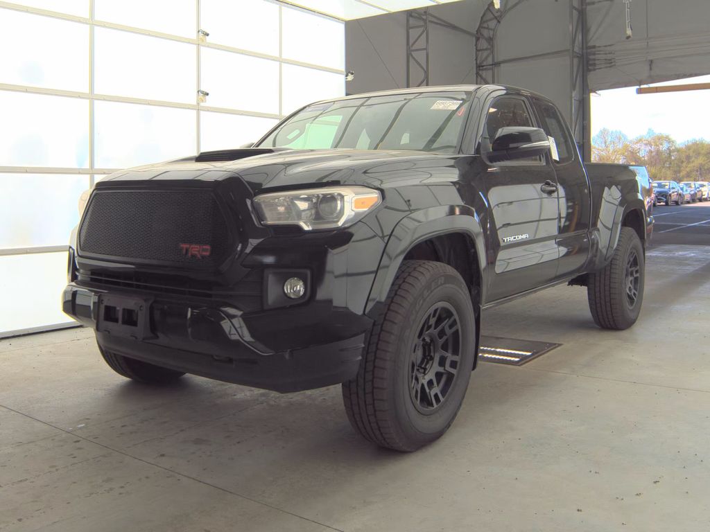 2016 Toyota Tacoma TRD Sport photo