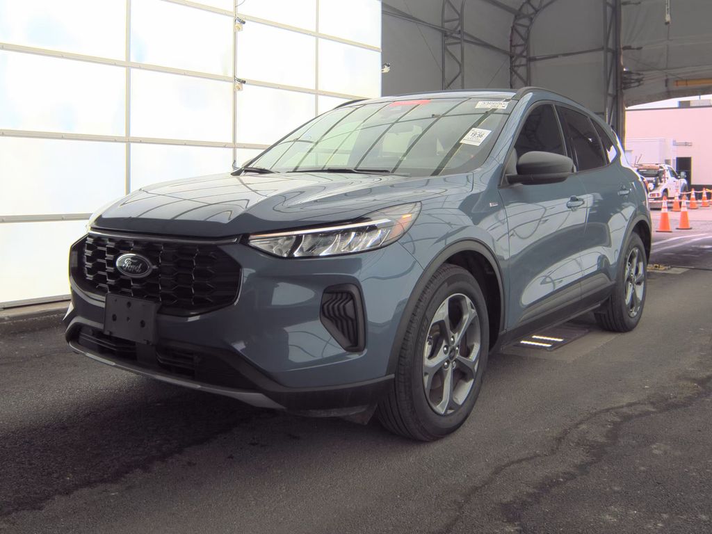 2025 Ford Escape ST-Line photo