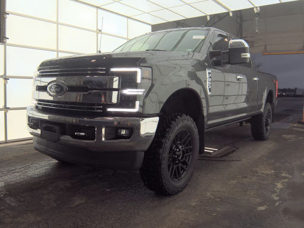 2018 Ford F-350 Lariat photo