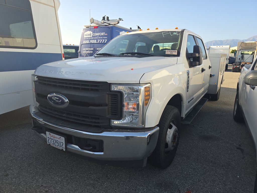 2019 Ford F-350 XL photo