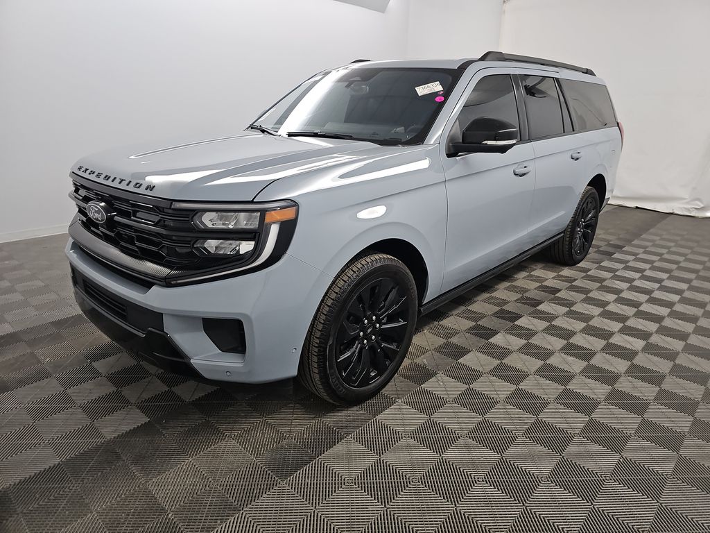 2025 Ford Expedition MAX Platinum photo