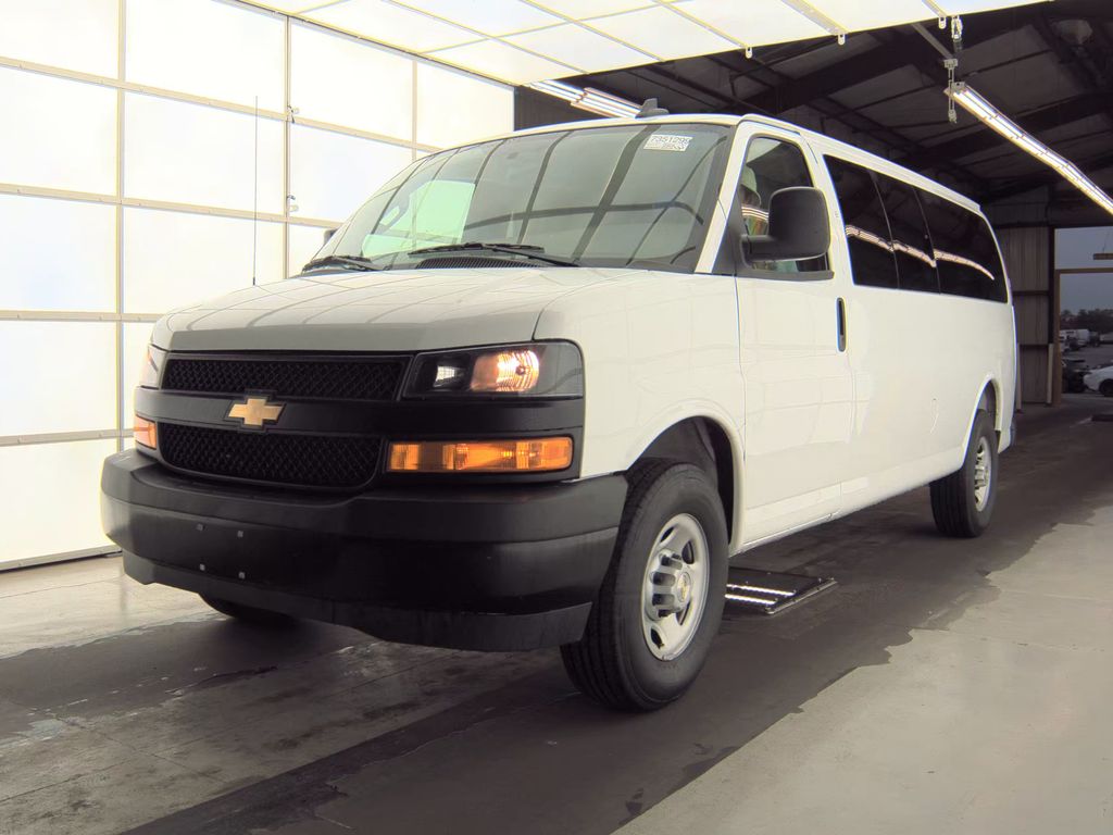 2025 Chevrolet 3500 LS photo
