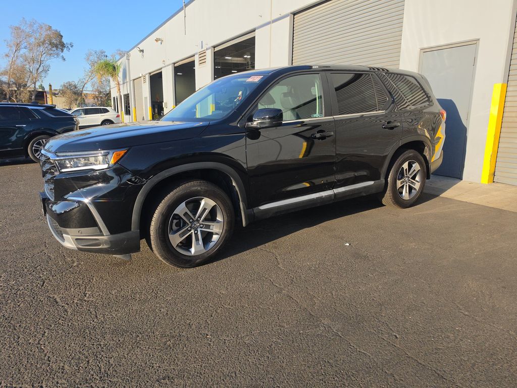 2025 Honda Pilot EX-L+ photo