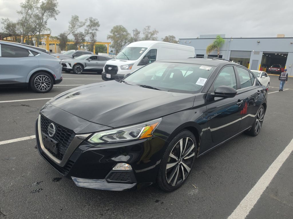 2021 Nissan Altima 2.5 SR photo