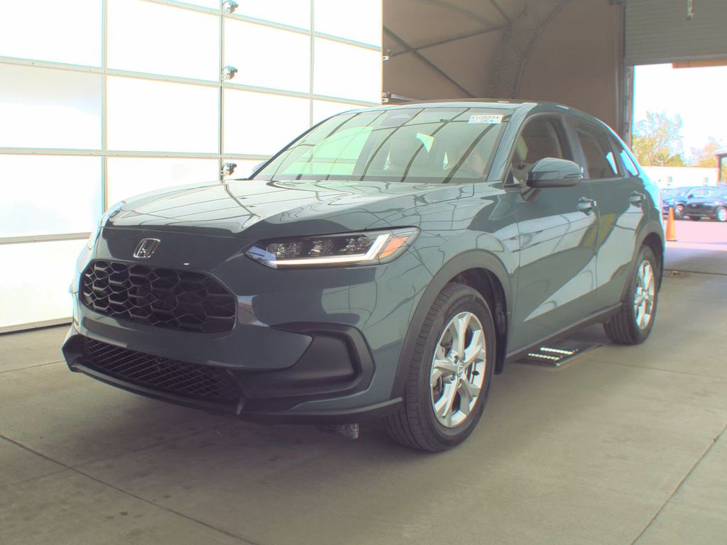 2025 Honda HR-V LX photo