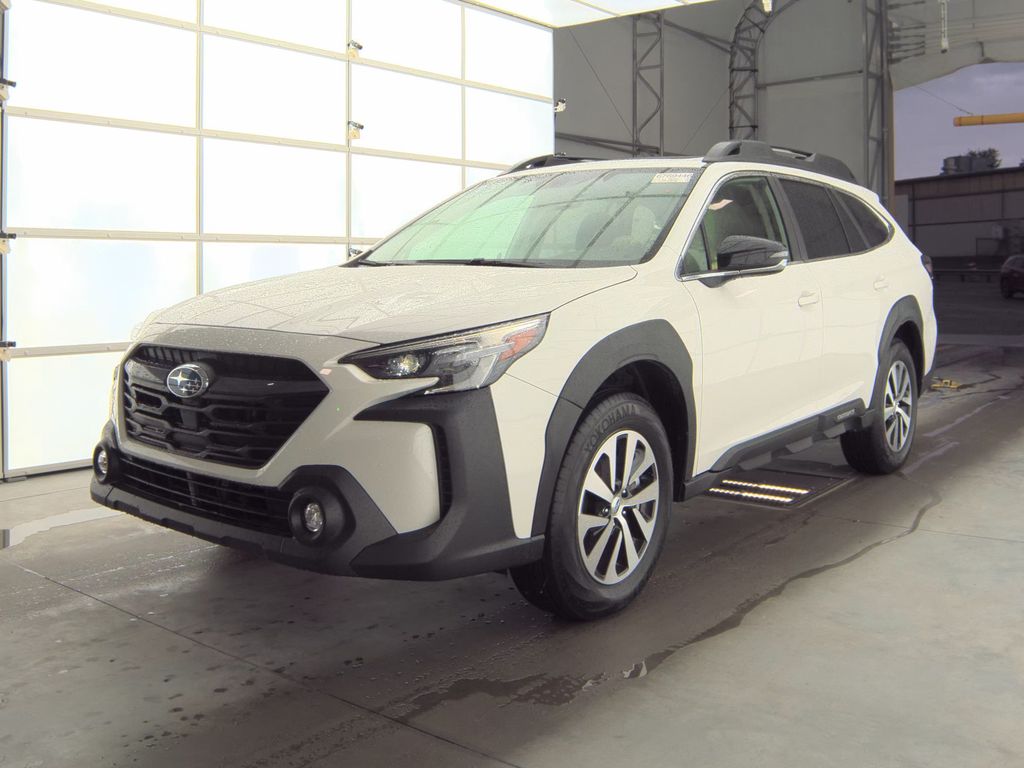 2025 Subaru Outback Premium photo