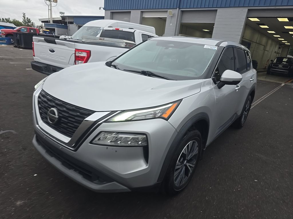2021 Nissan Rogue SV photo