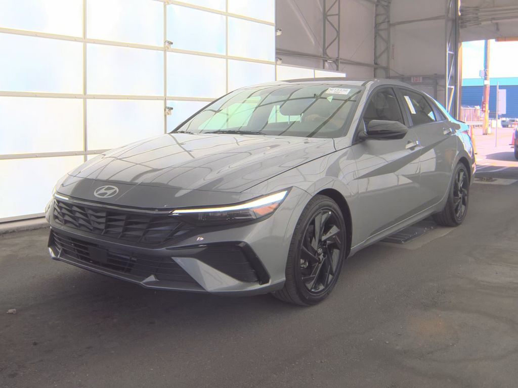 2026 Hyundai Elantra SEL Sport photo