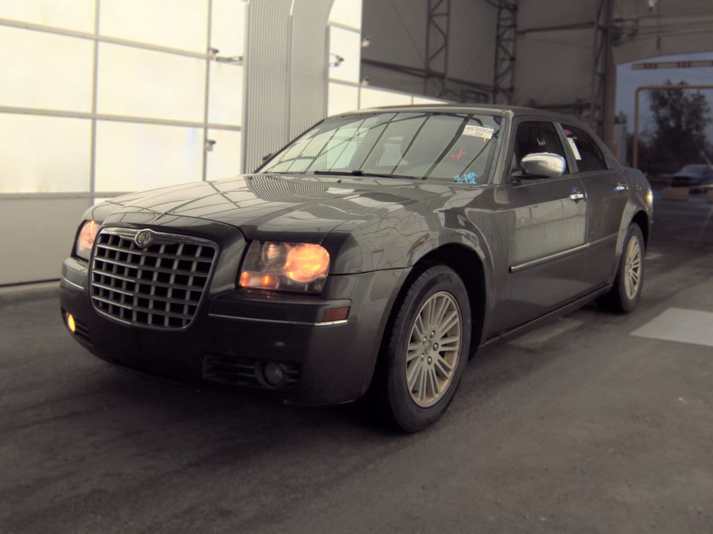 2010 Chrysler 300 TRG Tourng PLS photo