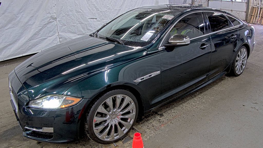 2016 Jaguar XJ R-Sport photo