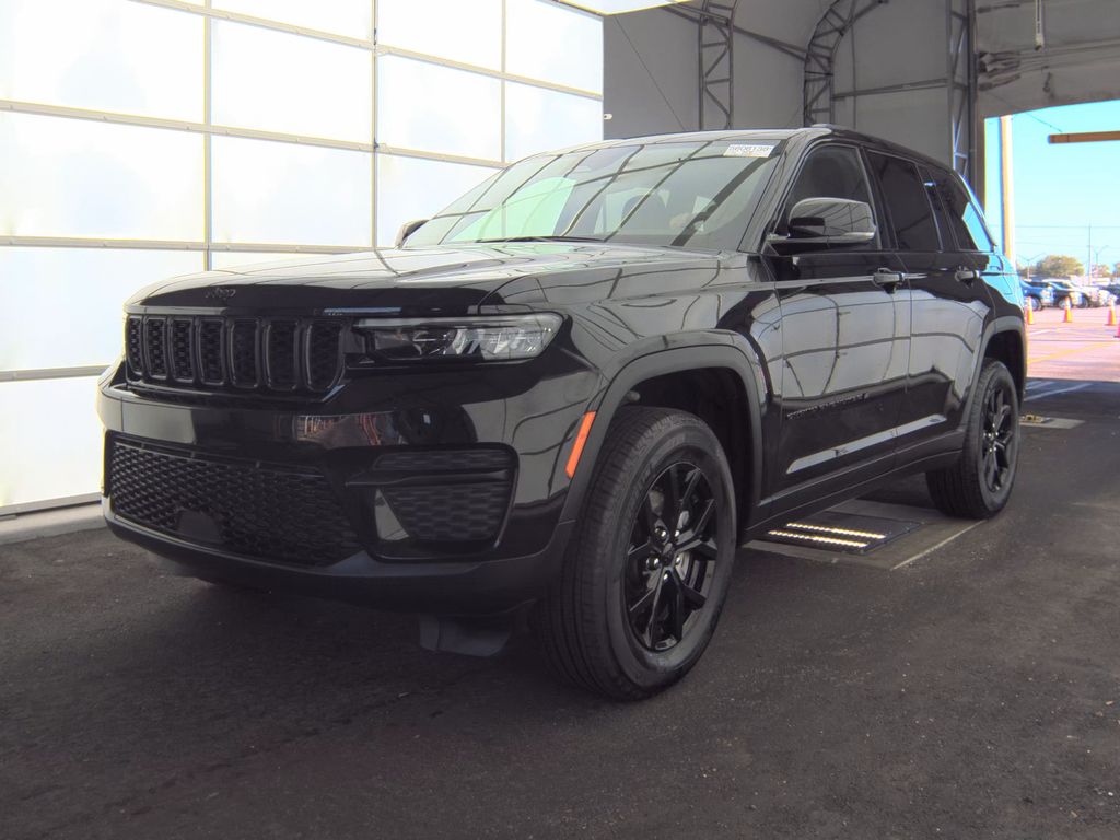 2025 Jeep Grand Cherokee Altitude X photo