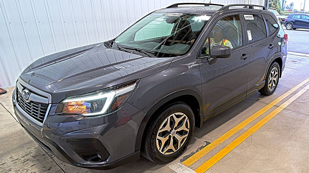 2021 Subaru Forester Premium photo
