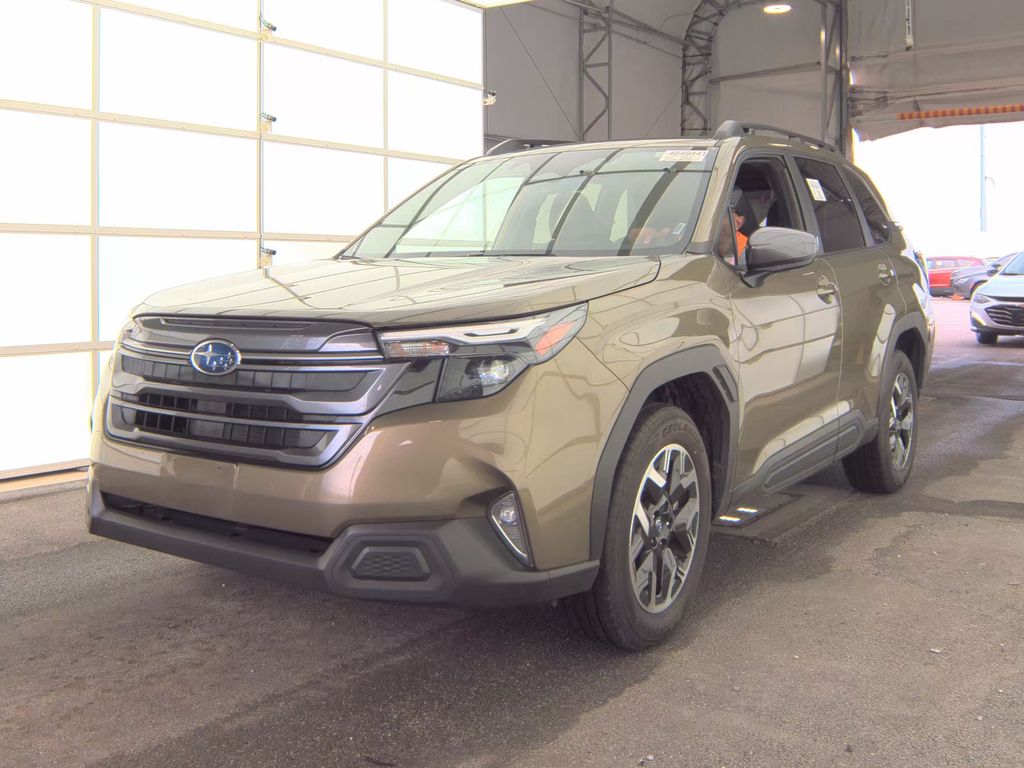2025 Subaru Forester Premium photo
