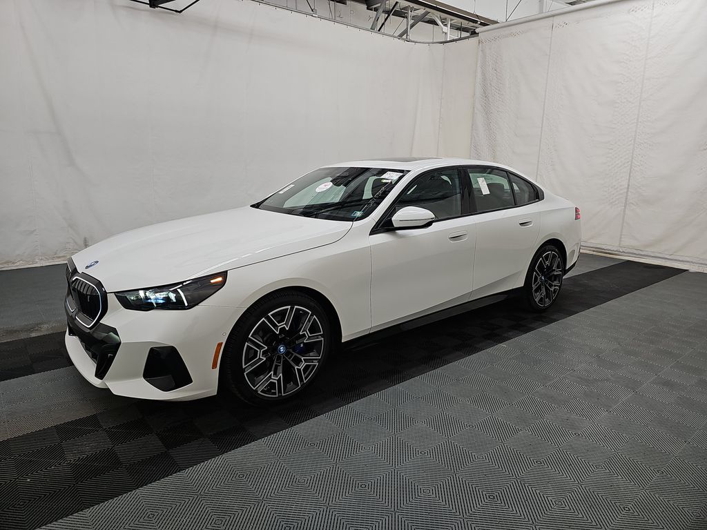 2025 BMW I5 XDR40 Mspt photo