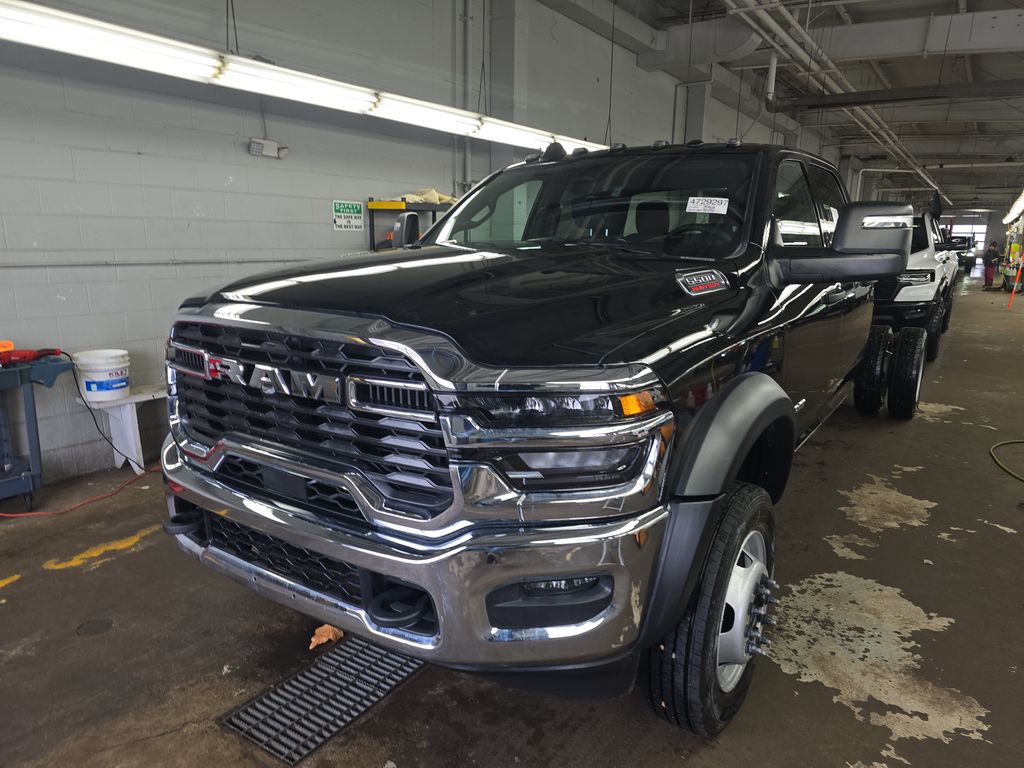 2025 Ram 5500 BIG Horn photo