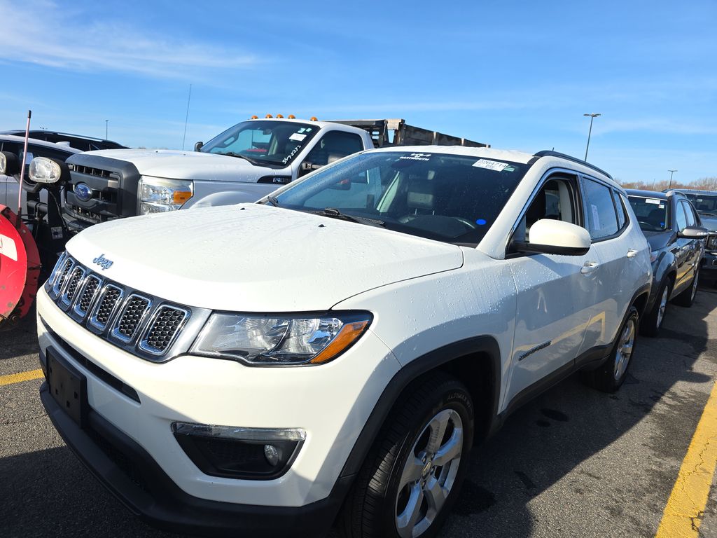 2018 Jeep Compass Latitude photo