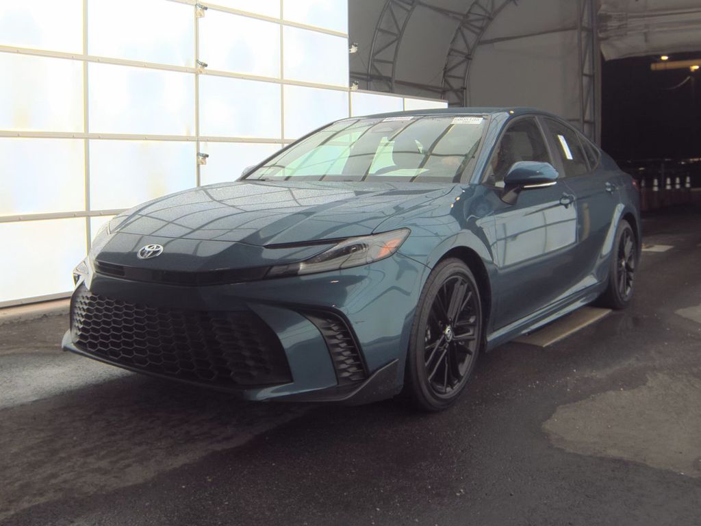 2025 Toyota Camry SE photo