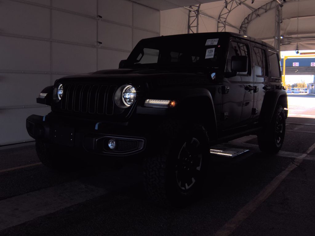 2025 Jeep Wrangler Rubicon photo