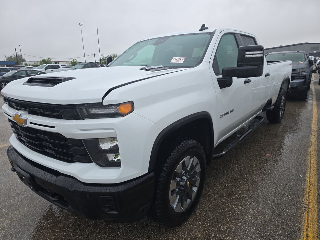 2025 Chevrolet Silverado 2500HD Custom photo