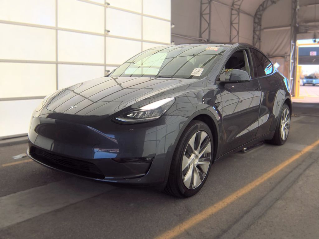 2021 Tesla Model Y Long Range photo