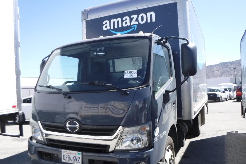2020 Hino 195 photo