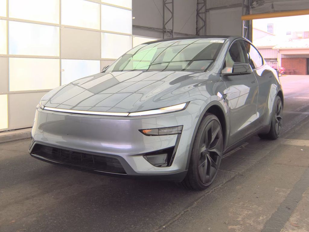 2026 Tesla Model Y Perform photo