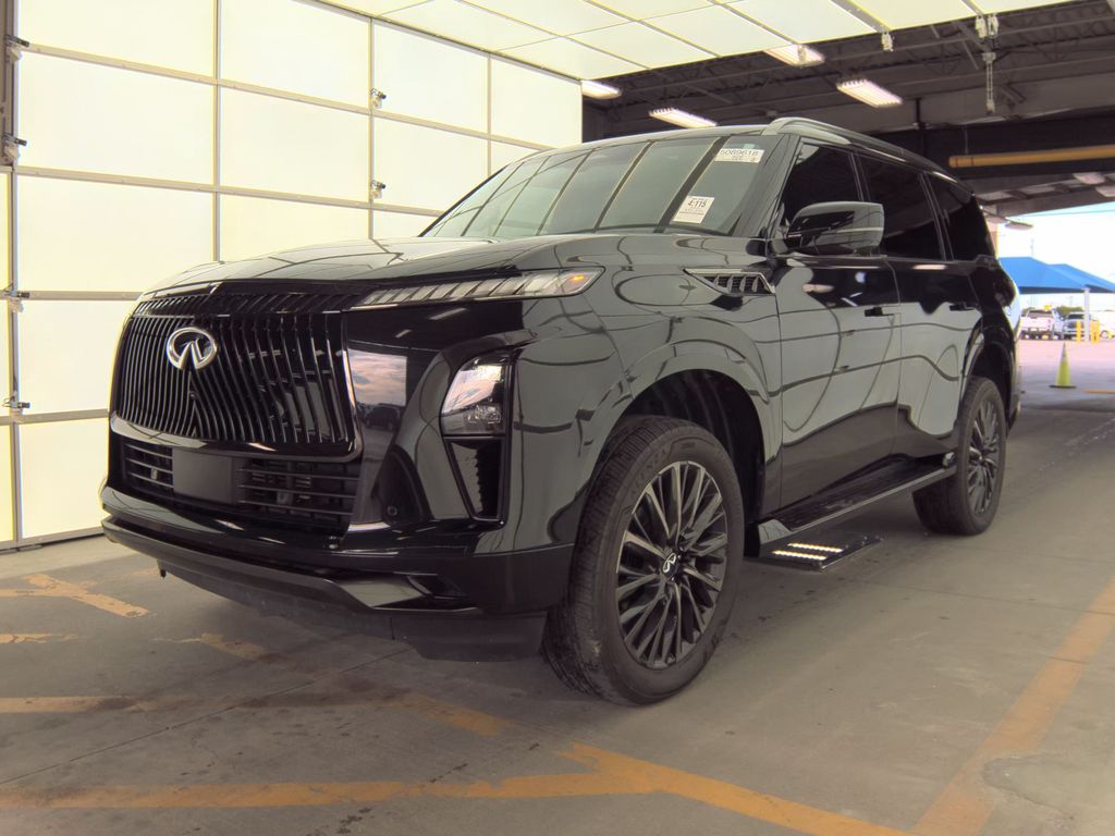 2025 INFINITI QX80 Autograph photo