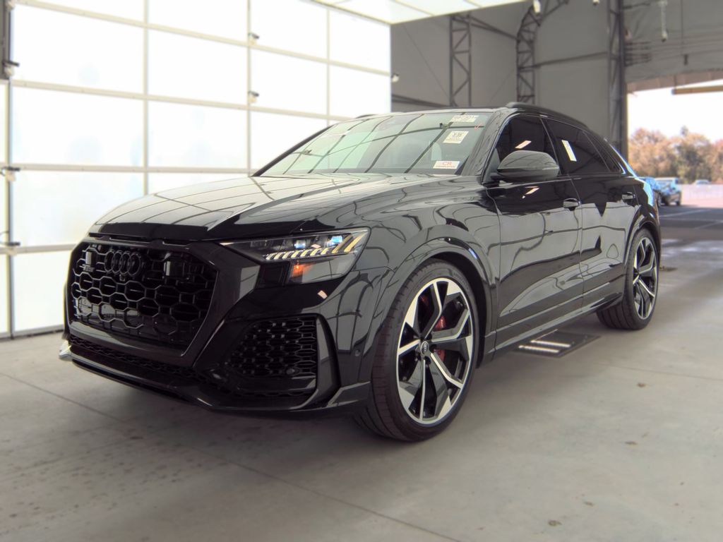 2021 Audi RS Q8 photo