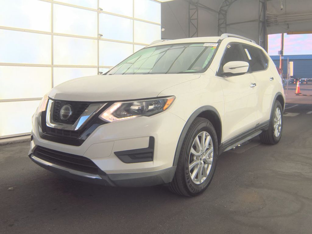 2018 Nissan Rogue SV photo