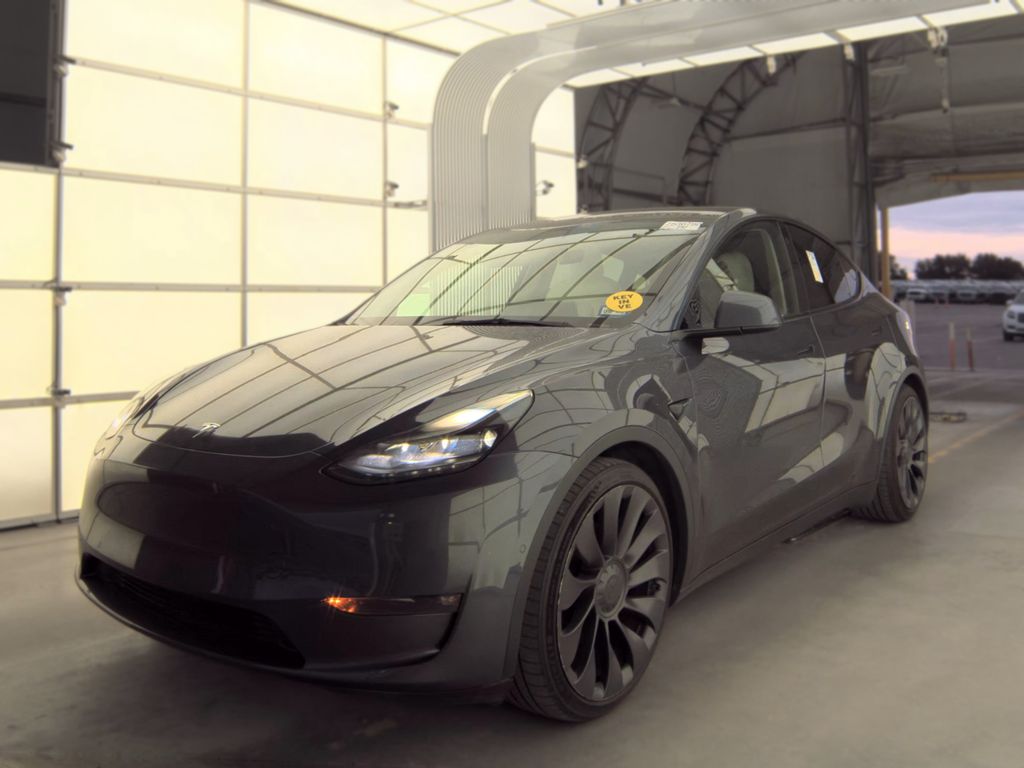 2021 Tesla Model Y Perform photo