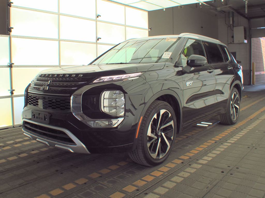 2025 Mitsubishi Outlander SEL Platin photo