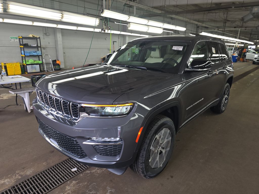 2025 Jeep Grand Cherokee Limited photo
