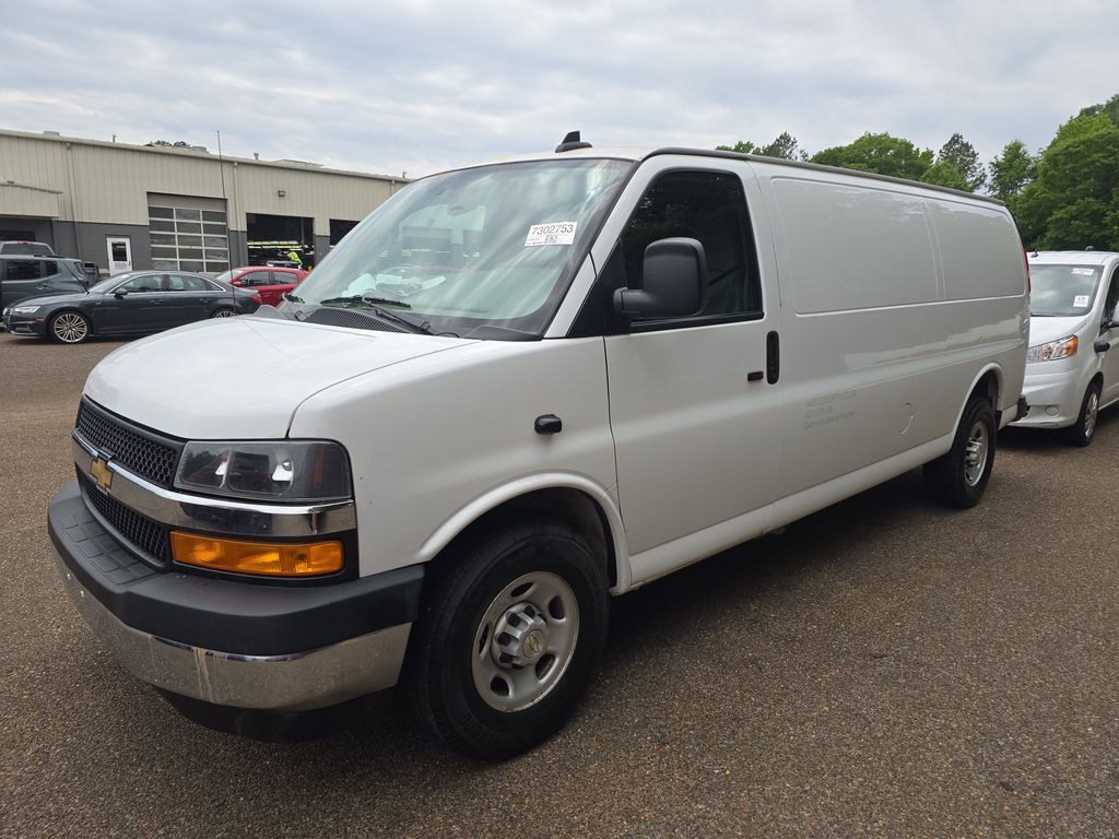 2023 Chevrolet 3500 photo
