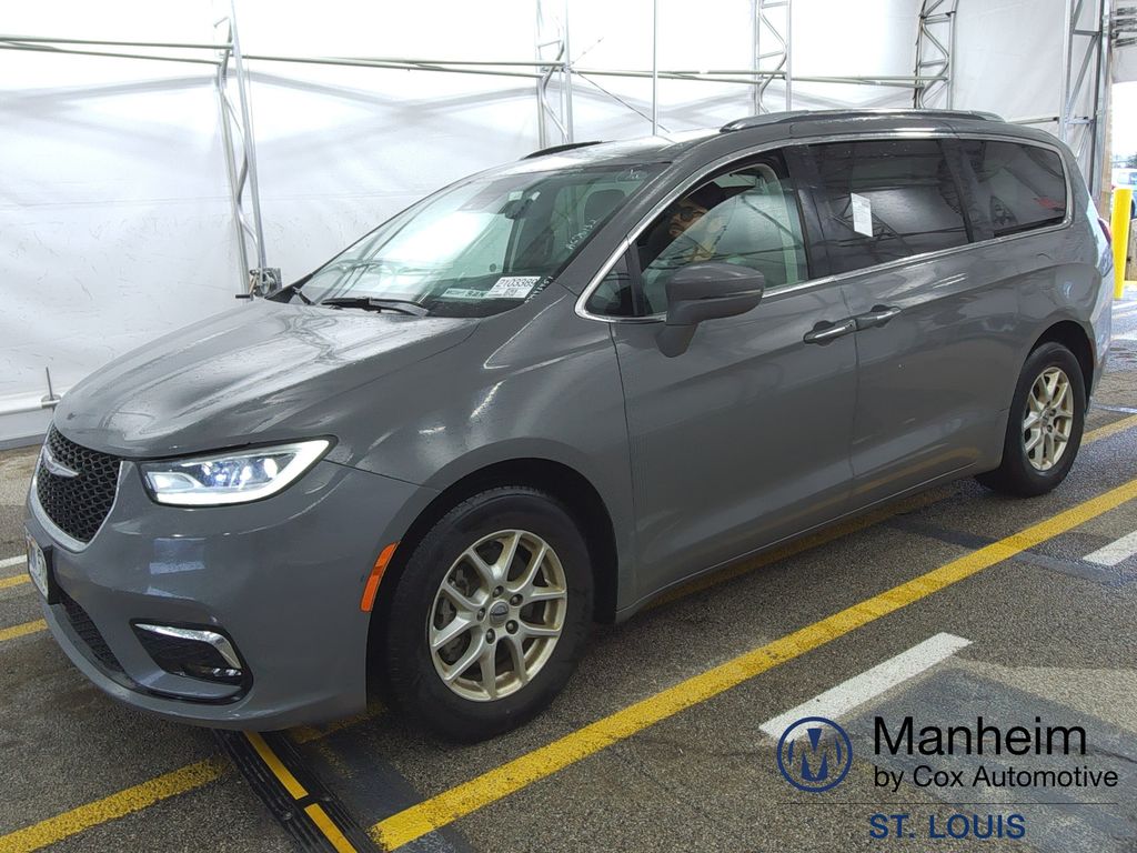 2021 Chrysler Pacifica Touring L photo
