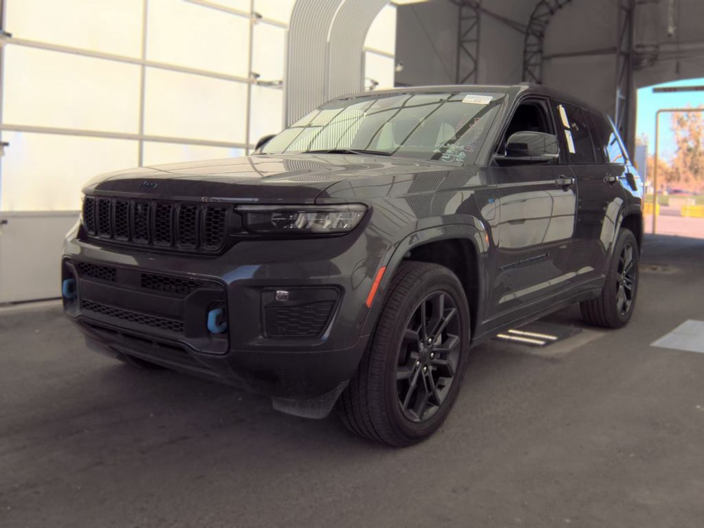 2025 Jeep Grand Cherokee Anniv ED photo