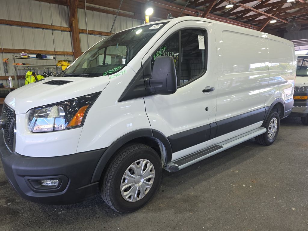 2025 Ford T250 Cargo photo