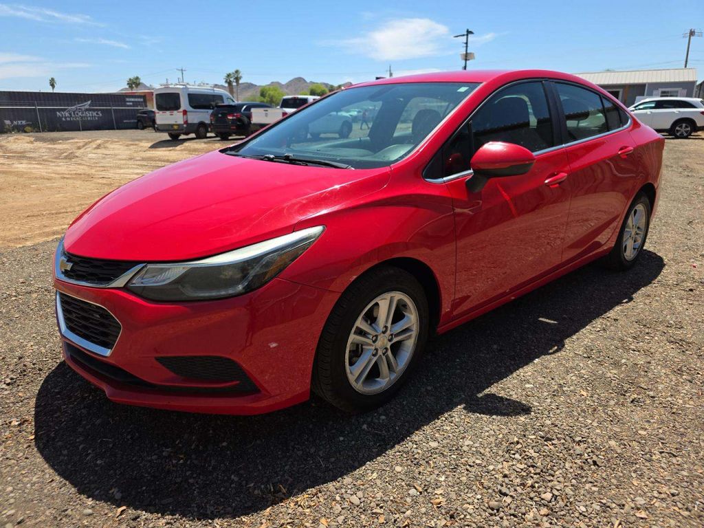 2018 Chevrolet Cruze LT photo