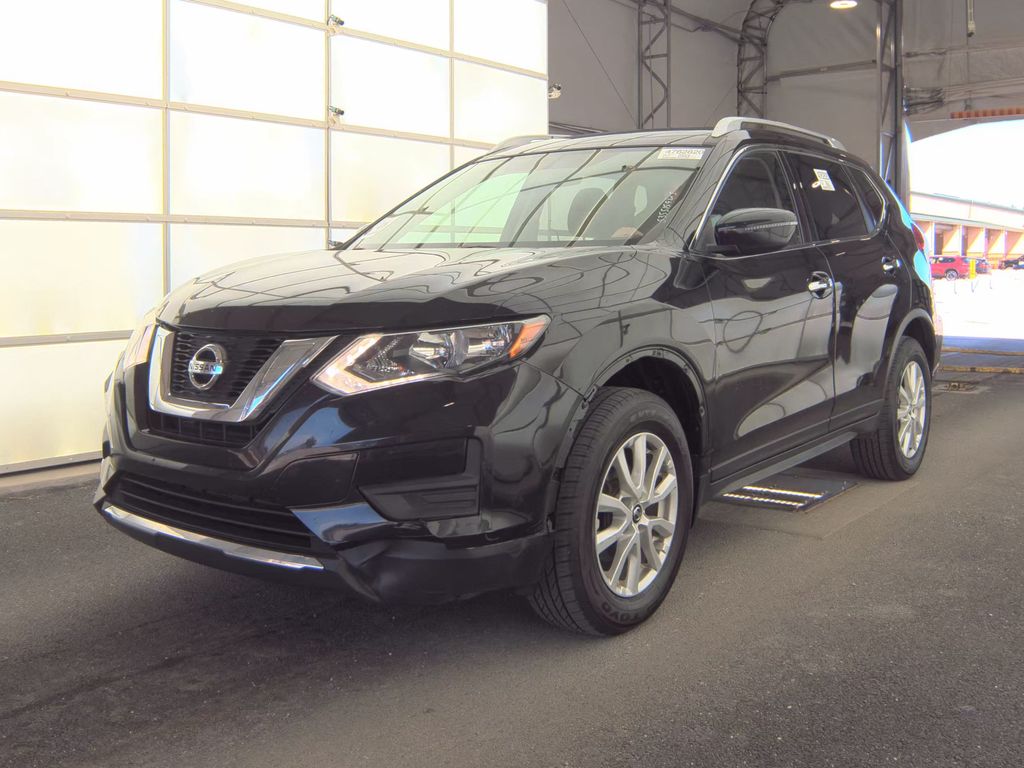 2017 Nissan Rogue SV photo