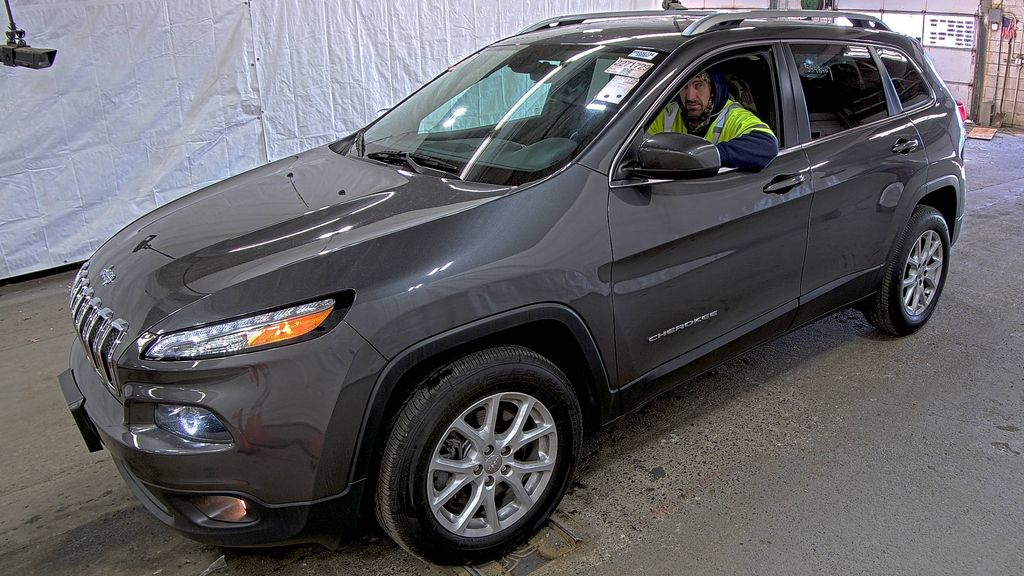 2017 Jeep Cherokee Latitude photo