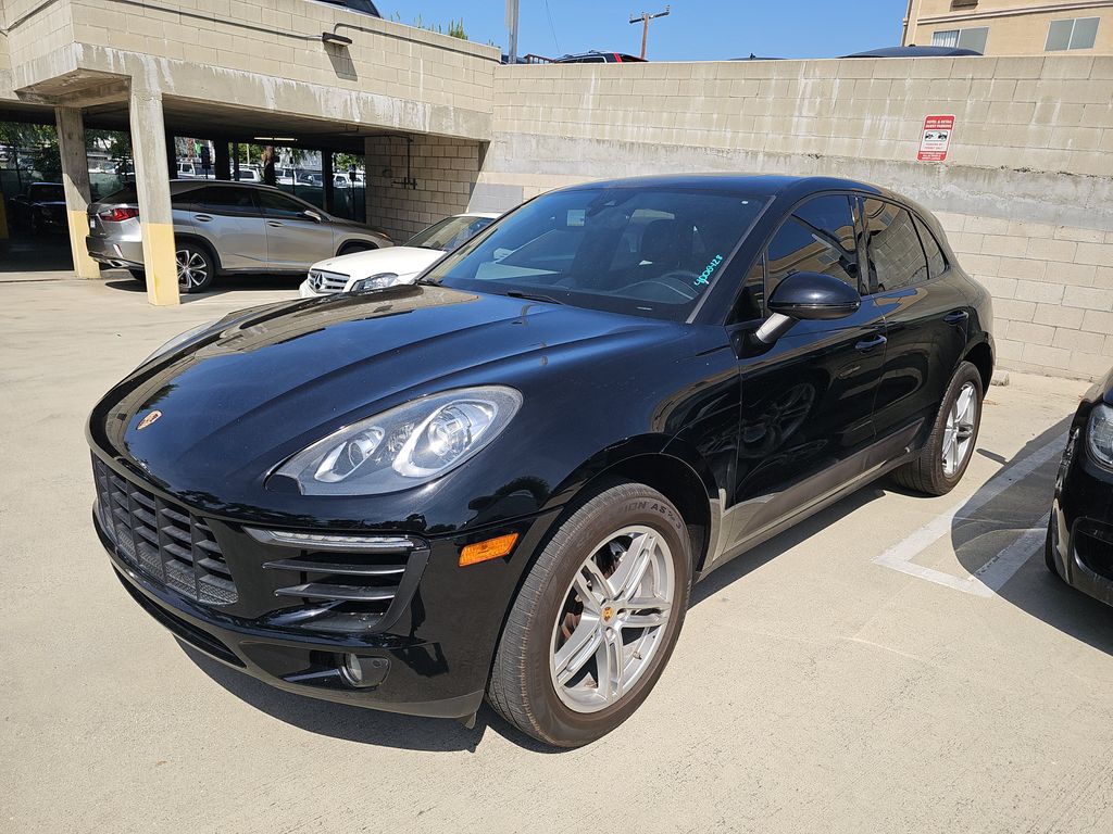 2017 Porsche Macan photo