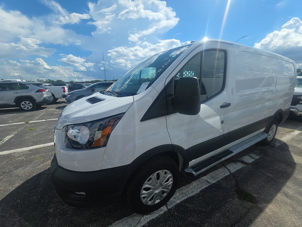 2025 Ford T250 Cargo photo