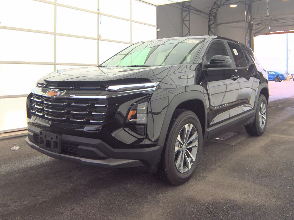2026 Chevrolet Equinox FWD LT photo