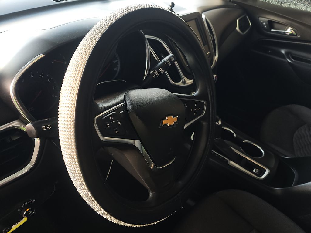 2018 Chevrolet Equinox LT photo