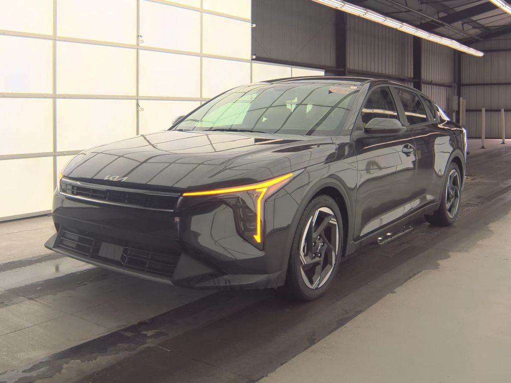 2025 Kia K4 EX photo