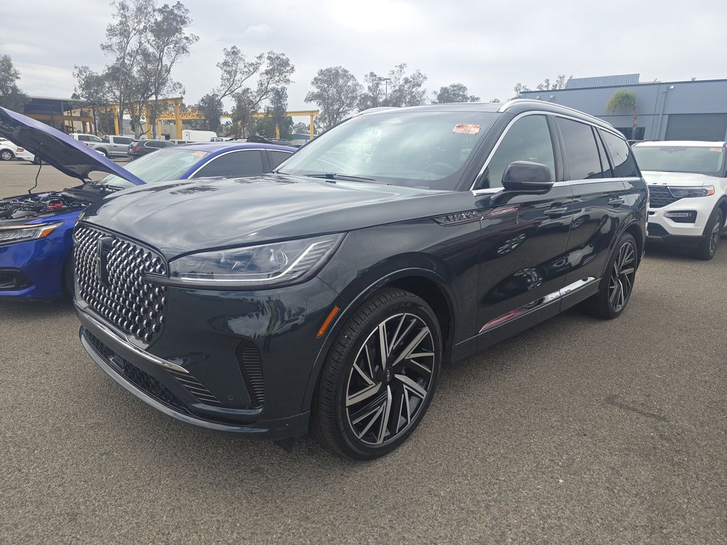 2025 Lincoln Aviator Black Labl photo