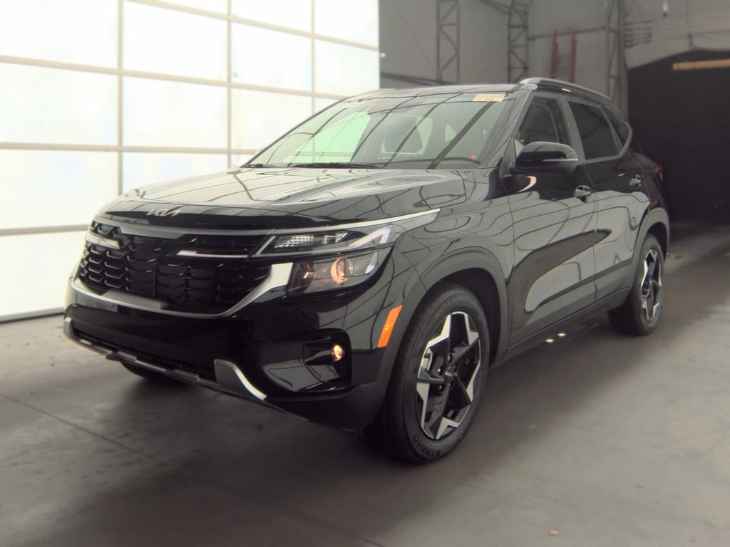 2025 Kia Seltos S photo