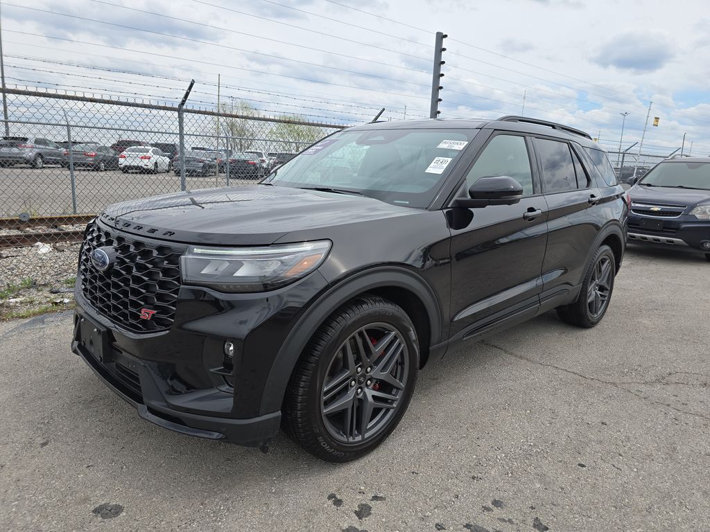 2026 Ford Explorer ST photo